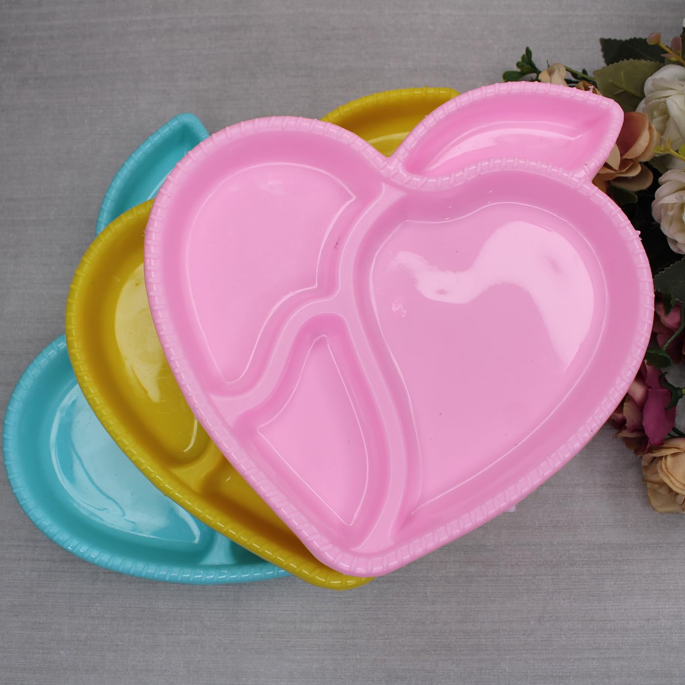 KYNA Navratri Kanya Pujan Gift Set Kanjak Gifts for Girls Navratri Return Gifts for Kids- Multicolor (Heart Shape Plate- 12 Pcs)