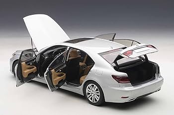 Lexus LS600hL 1/18オートアートカスタム仕様シルバー現状販売箱有 Lexus LS600hL 1/18オートアートカスタム仕様シルバー現状販売箱