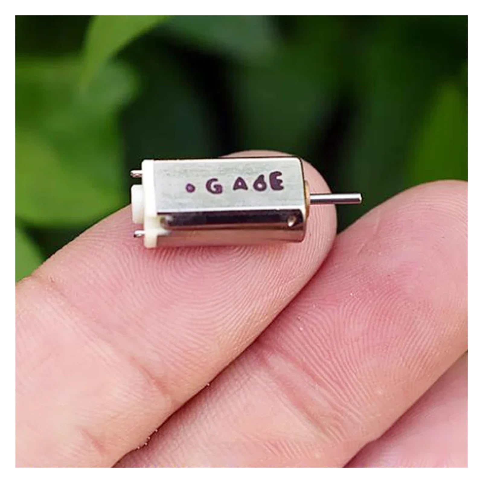 LHAOEEEYG DC 3V-3.7V 29000RPM High Speed Starter with Strong Magnet and Metal Brush for Toys.