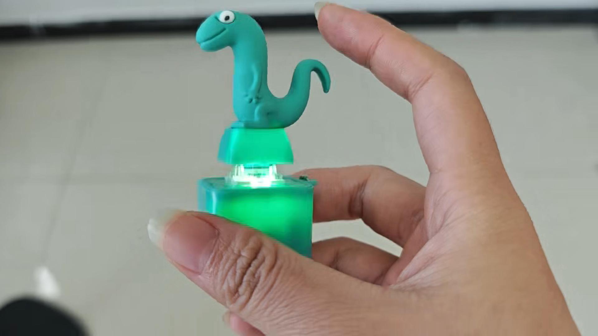 Lizard Keyboard Button Keyboard Fidget Lizard Button Keychain Fidget Toy With Sound LED Lights ...