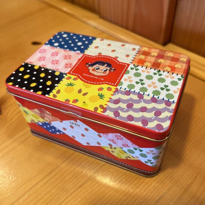 Amazon.co.jp: 不二家ペコちゃん カントリーマアム缶 パッチワーク