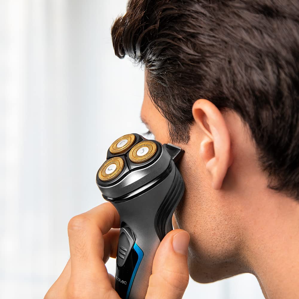 Cecotec Rasoio rotativo Bamba PrecisionCare Titanium PerfectCut. 8 W, lame in acciaio inossidabile, rivestimento in titanio, testa 3D, batteria al litio, grigio (4199)