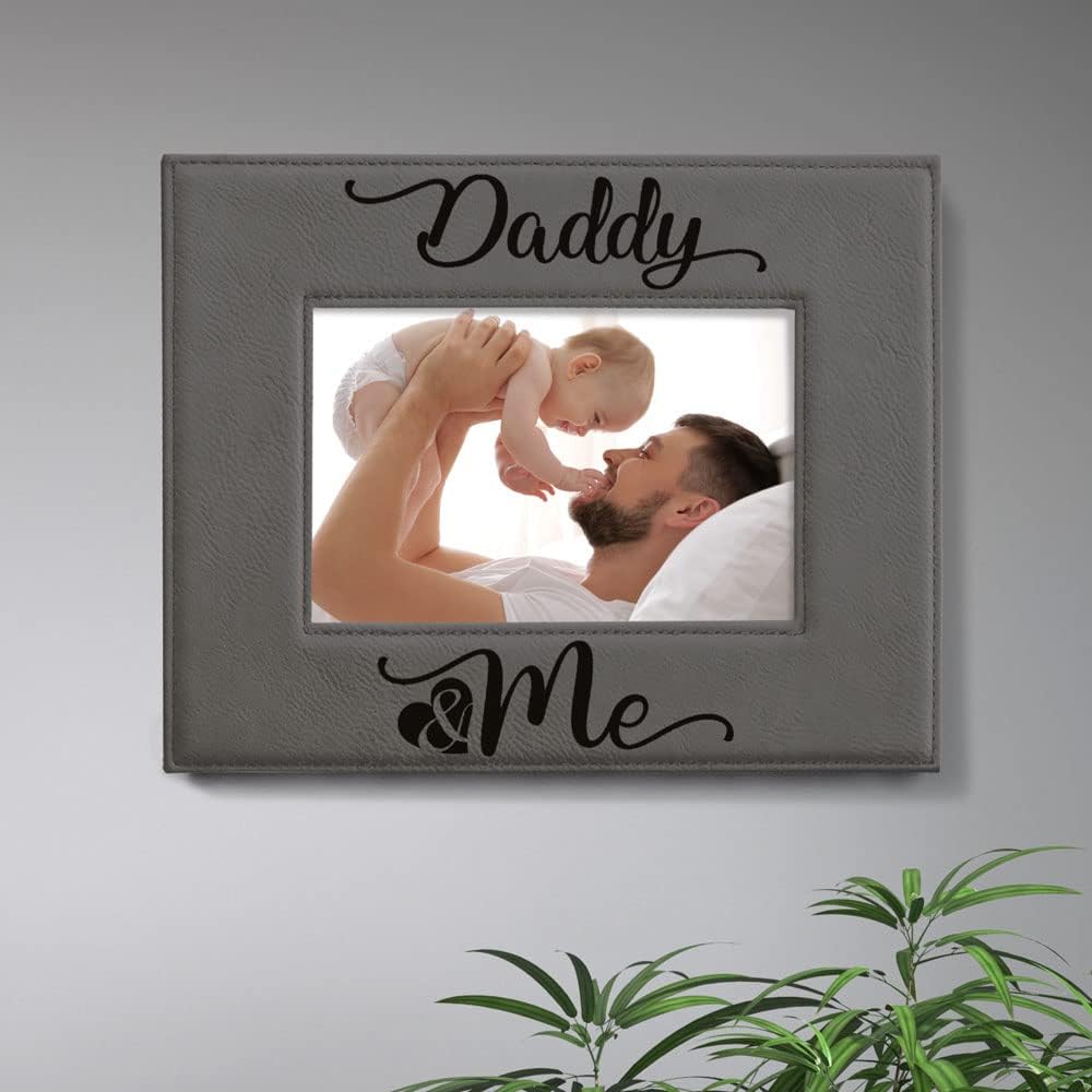 KATE POSH Daddy and Me Engraved Leather Picture Frame, First Birthday & Christmas, I Love You, Best Dad Ever Gifts (5x7-Horizontal)