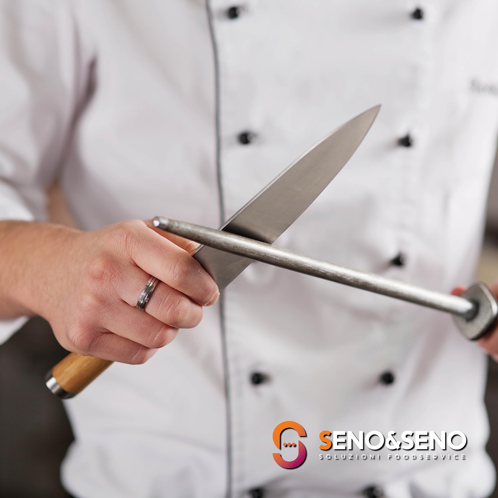Ceppo per Coltelli in Acciaio INOX Vuoto | Pianetto in Polietilene Fresato | Portacoltelli Cucina Chef’s Secret | Attrezzature Ristorazione e Gastronomia | Seno & Seno (8 coltelli 46,5x8x40h)