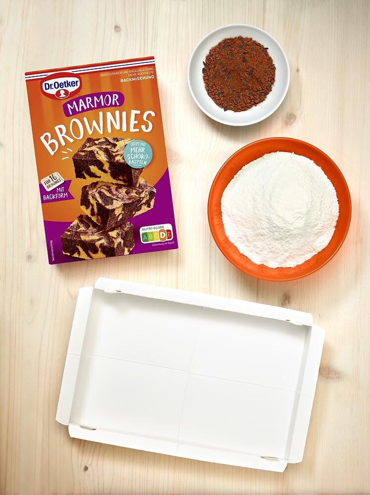 Dr. Oetker Brownies Marmor, 8 x 450 g, Backmischung für marmorierten Rührteig, zum Zubereiten von 16 individuell marmorierten Brownies, inkl. praktischer Backform