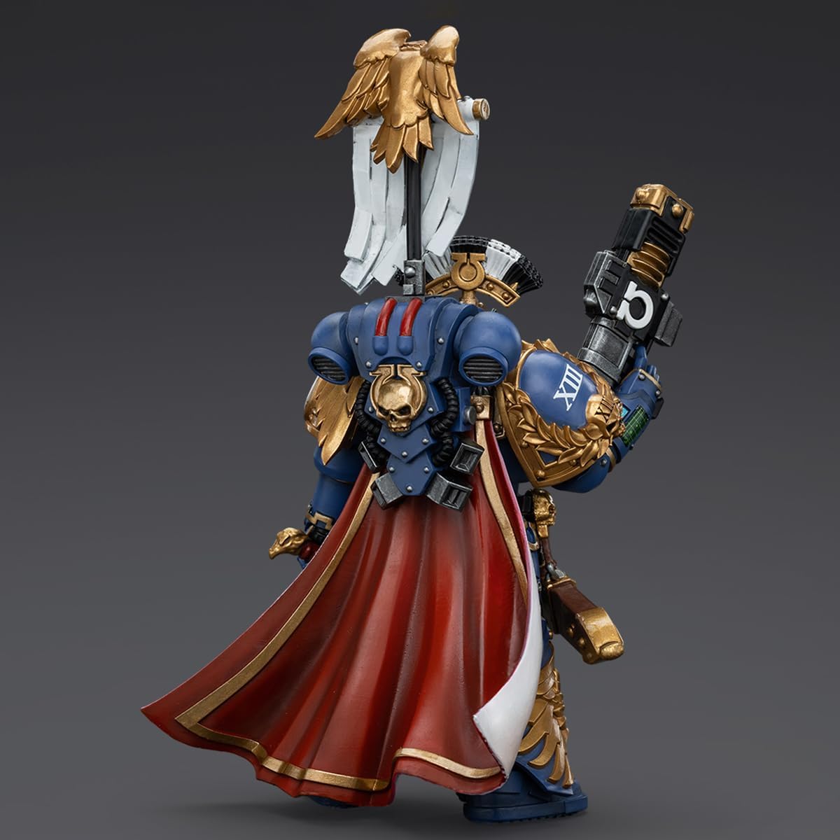JOYTOY Warhammer The Horus Heresy 1/18 Action Figure Ultramarines Legion Praetor with Power Sword and Volkite Serpenta Collection Model Birthday Gift