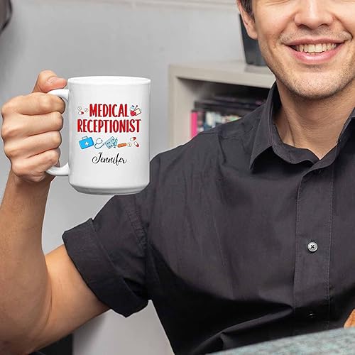 Vista 6 de Taza de café de recepcionista médica personalizada, taza de té blanca de recepcionista médica, taza de té blanca de 11 onzas, taza de café Taza