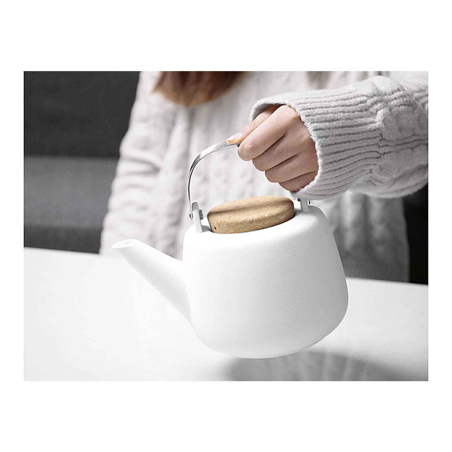 Théière en porcelaine avec poignée, infuseur en acier inoxydable, bec anti-gouttes, thé en vrac, thé à feuilles 1.2 L, noir blanc