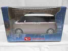 DAIHATSU ムーヴキャンバス プルバックカー ダイハツ ホワイトパール Amazon.co.jp: 新型 ダイハツ ムーヴキャンバス CANBUS 1/32