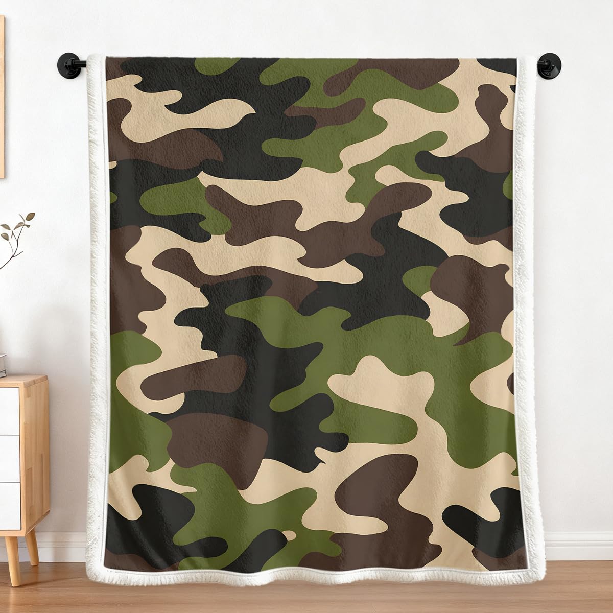 Sleepwish Green Camouflage Fleece Throw Blanket for Kids Boys Soft Brown Camo Sherpa Blanket for Couch Chair Camping, Throw (50" X 60")