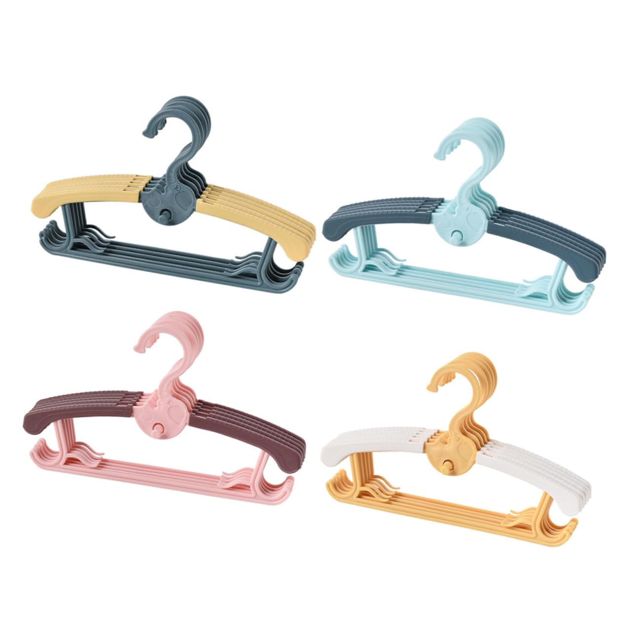 Cintres pour garçon et fille extensibles indispensables pour organiser la chambre de bébé