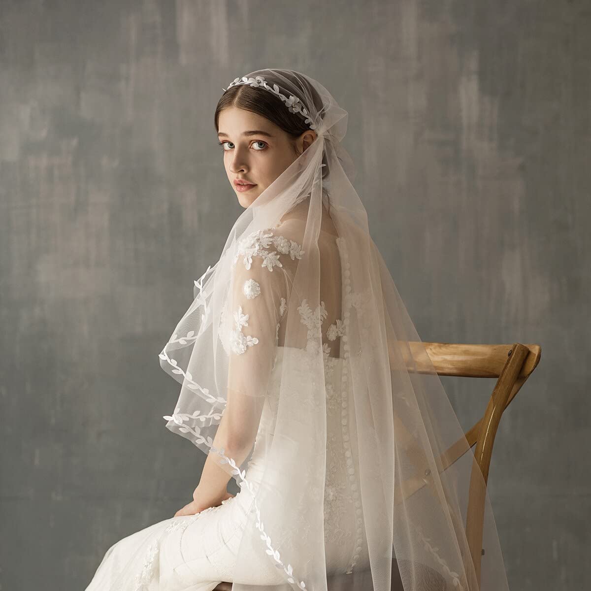 Generic Nozze V637 Delicate Waltz Lenght White Wedding Veil Bridal Bridal Oneyer Soft Tolle Willow Leaf Shiny Crystal Crystal Crystal Matrimonio Bride Veil (Color : V637-Off White)