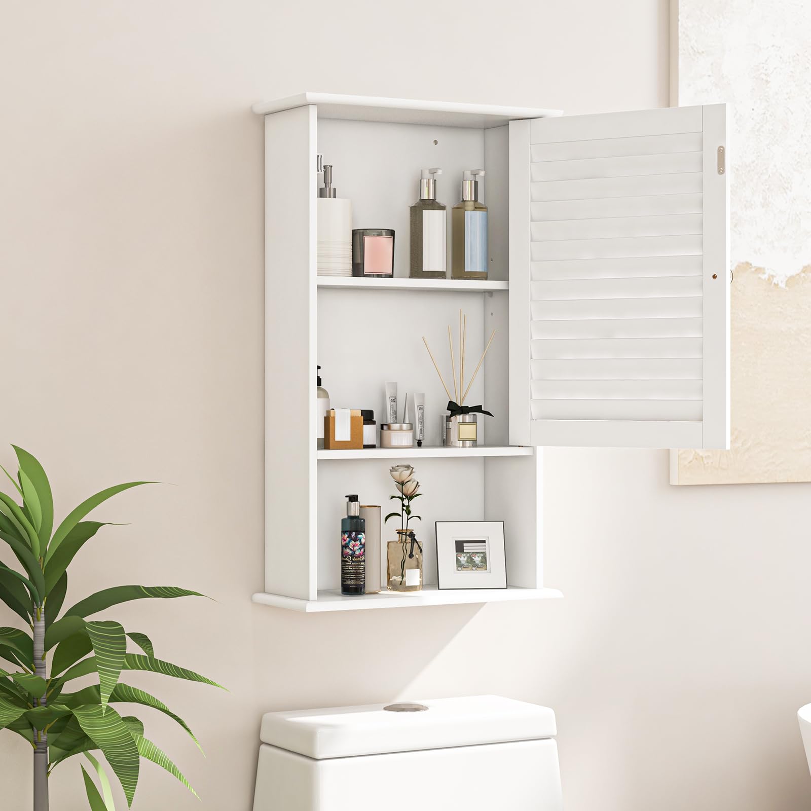 GIANTEX Armoire de Salle de Bain Murale avec Une Porte, 2 étagères réglables et Compartiment Ouvert, Armoire en Bois à 3 Niveaux, Meuble Polyvalent pour la Salle de Bain, Cuisine, entrée (Blanc)