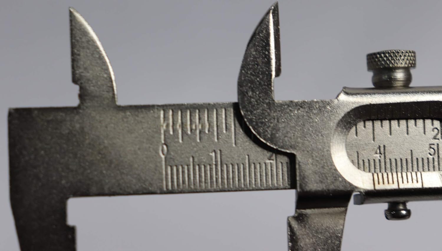 Saini_MEDICOS Vernier Caliper Slide CalliperMeasures 0-12.5 cm Metallic for Measurement of Objects and Depth Used in Industrial,Home or General use (Pack of 2)