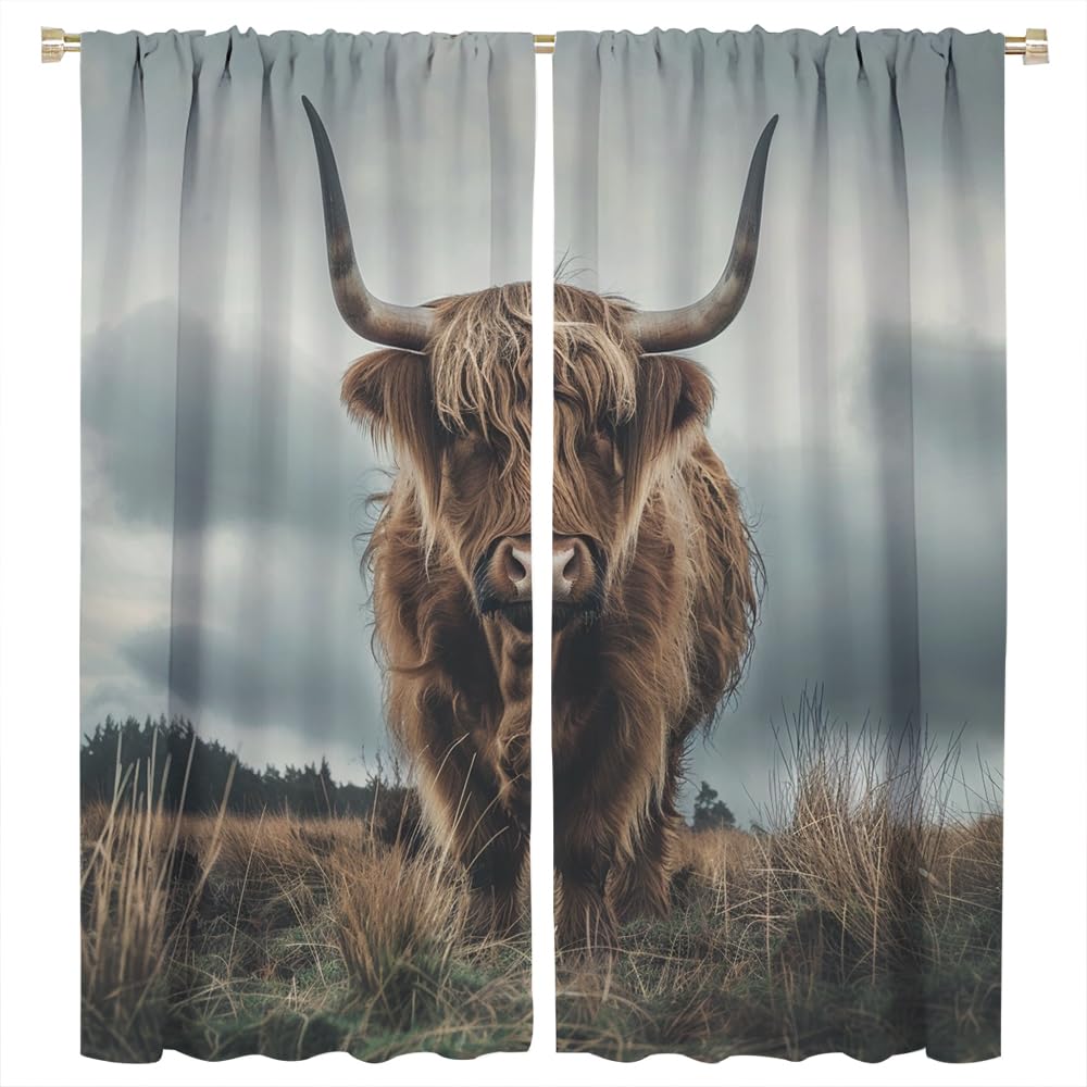 FYFMUSHE Vintage Highland Cow Blackout Curtains Rustic Animal Farmhouse Rod Pocket Window Drapes Room Darkening Curtains for Bedroom 107cm W x 115cm L