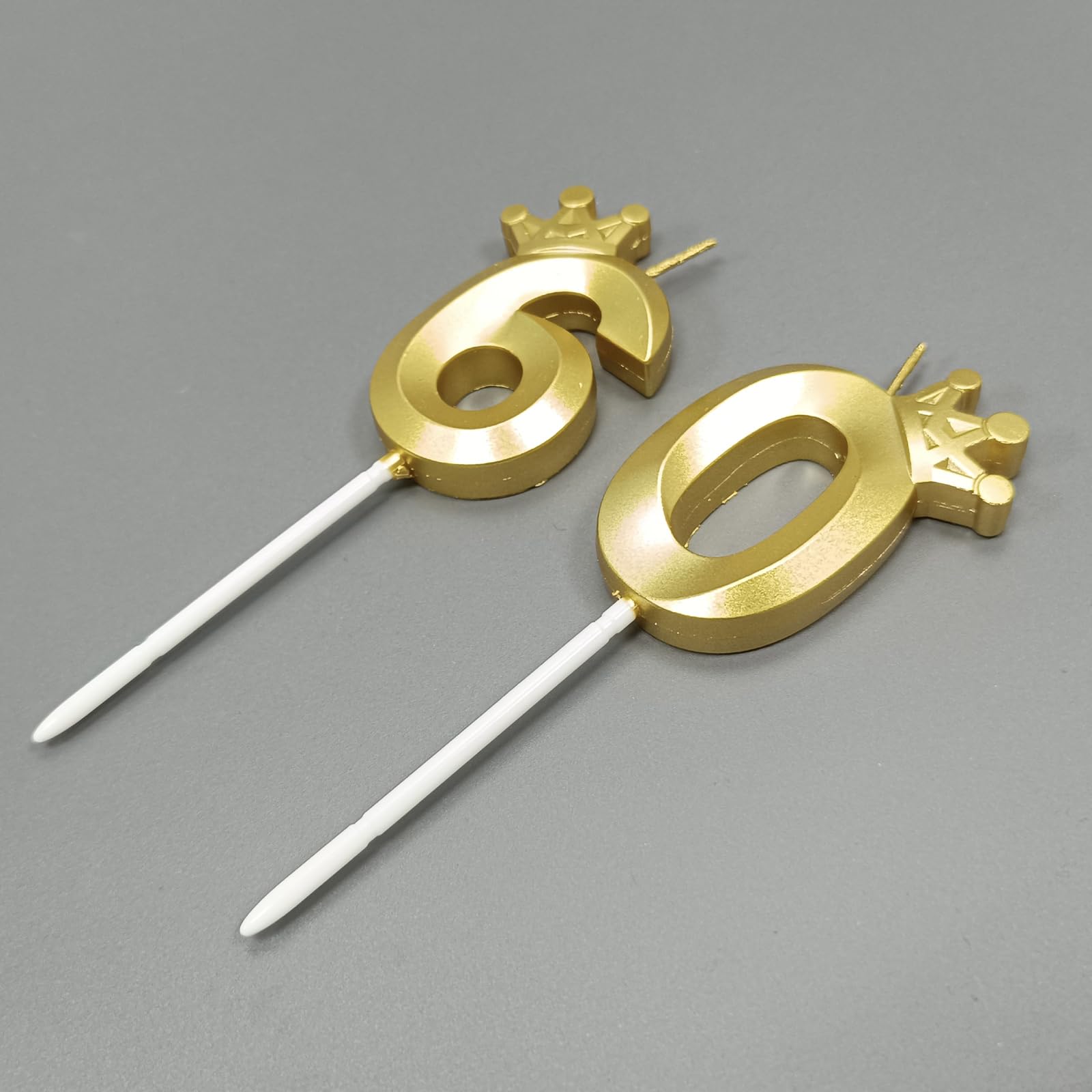 Vela De 60 Años Como Decoración De Mesa O Regalo Para Cumpleaños Y Bodas Doradas. Vela Con Diseño Como Decoración Original 8 X Altura 7,5 Cm