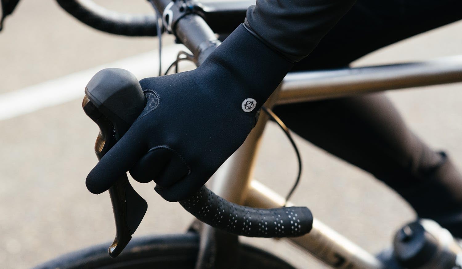 AGU Guanti invernali ciclismo neoprene neri 2mm