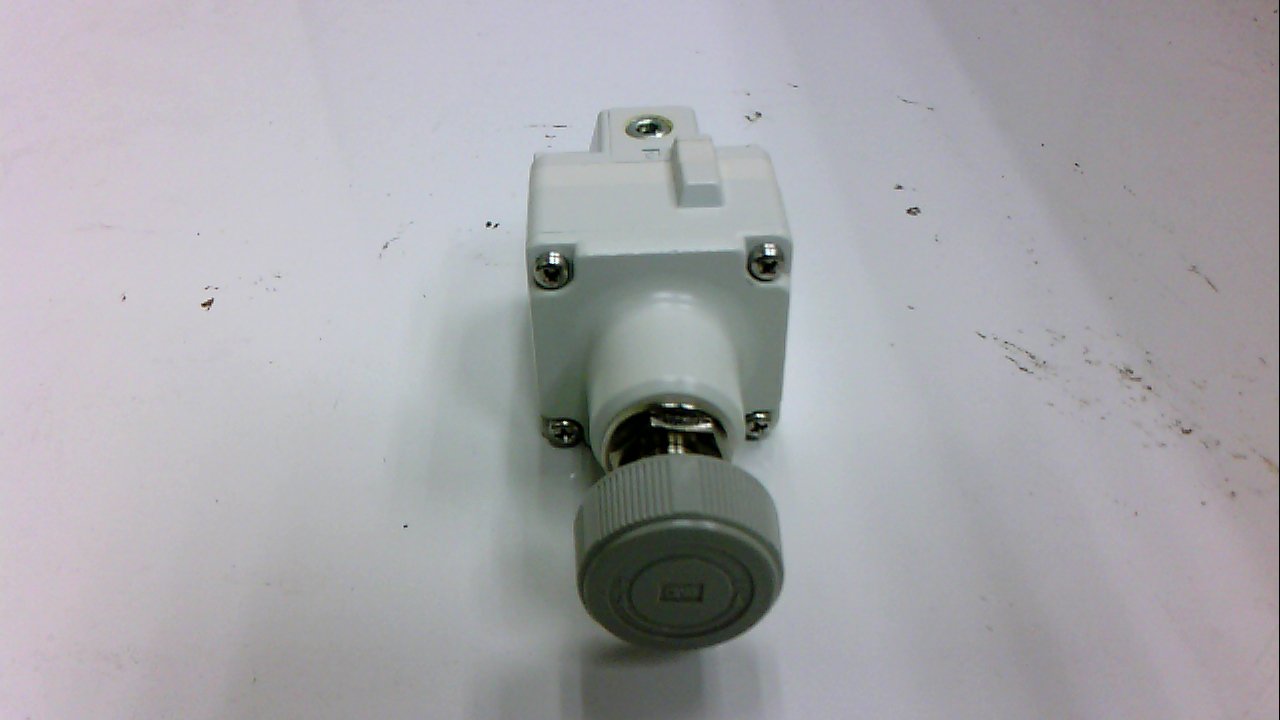 SMC IR2020-N02 regulator, precision modular