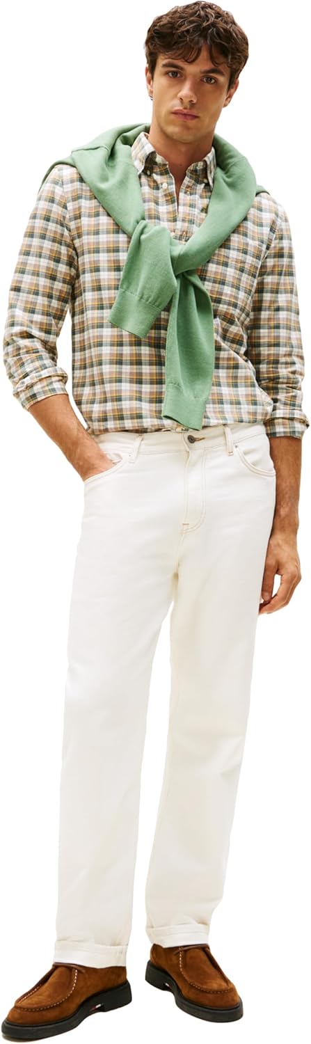 Tommy Hilfiger Mens Long Sleeve Oxford Shirts in Regular Fit, Men's Button Down Shirts, Also Available in Big and Tall - Image 3