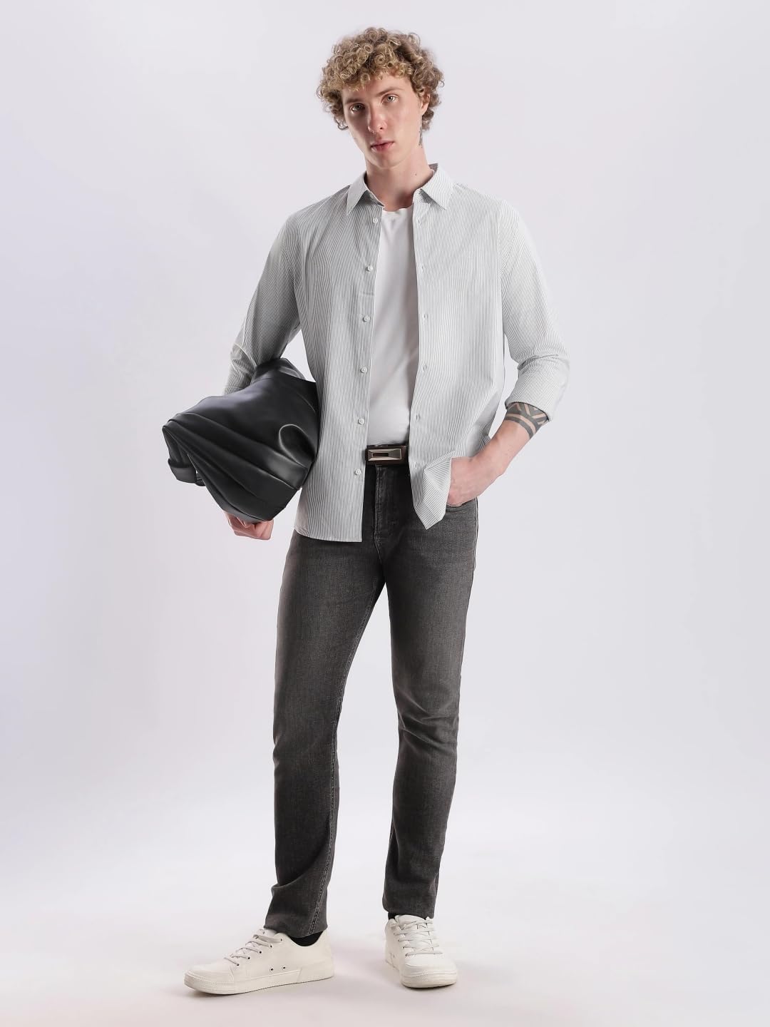 Calvin Klein Men's Stretch Cotton Slim Fit Thin Stripe Button-Down Shirt