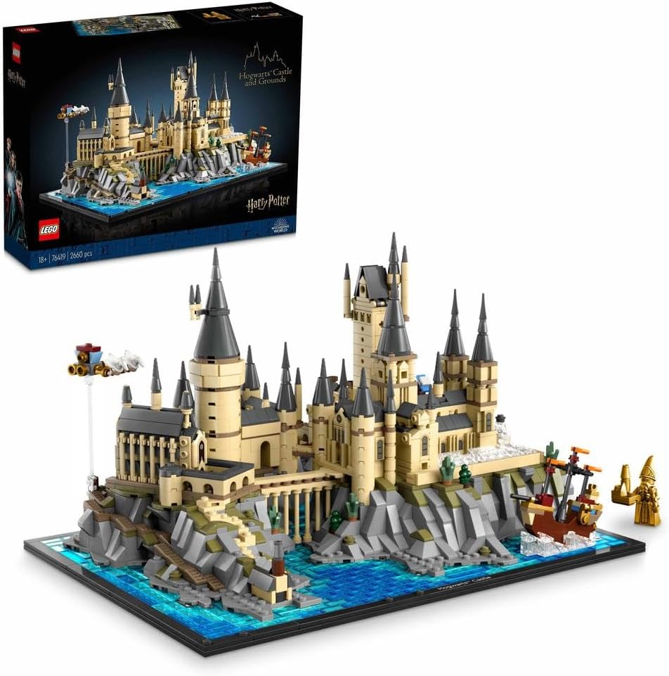 Harry Potter Hogwarts Castle and Grounds - Collectible Set for Adults incl. Main & Astronomy Towers, Great Hall, Chamber of Secrets & Architect Minifigure, Ramadan Gift Idea 76419