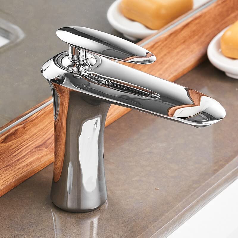 Robinet de lavabo en laiton pour moderniser votre salle de bain