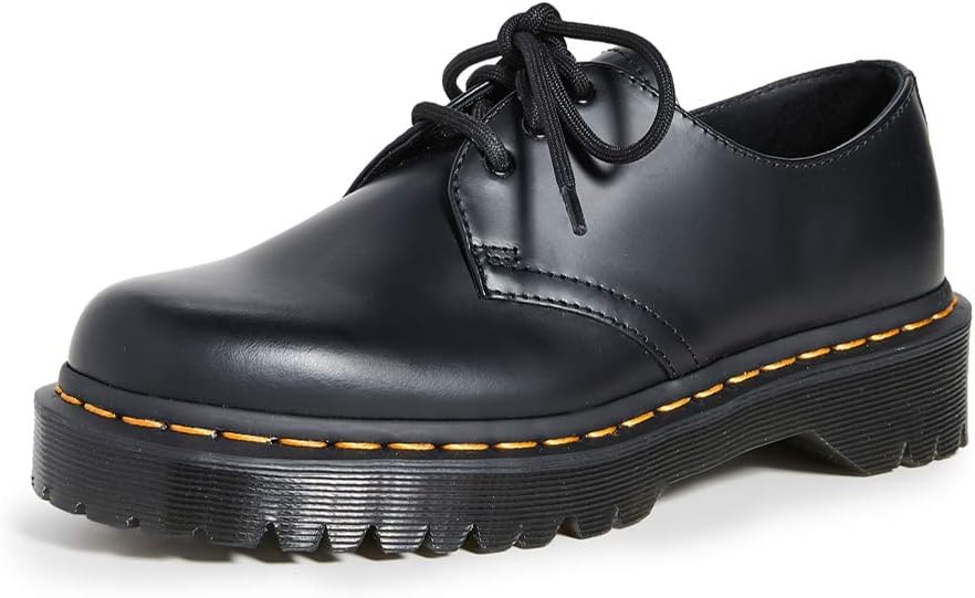 Dr. Marten's 1461 Original, Unisex-Adult Lace-Up Flats, Tan