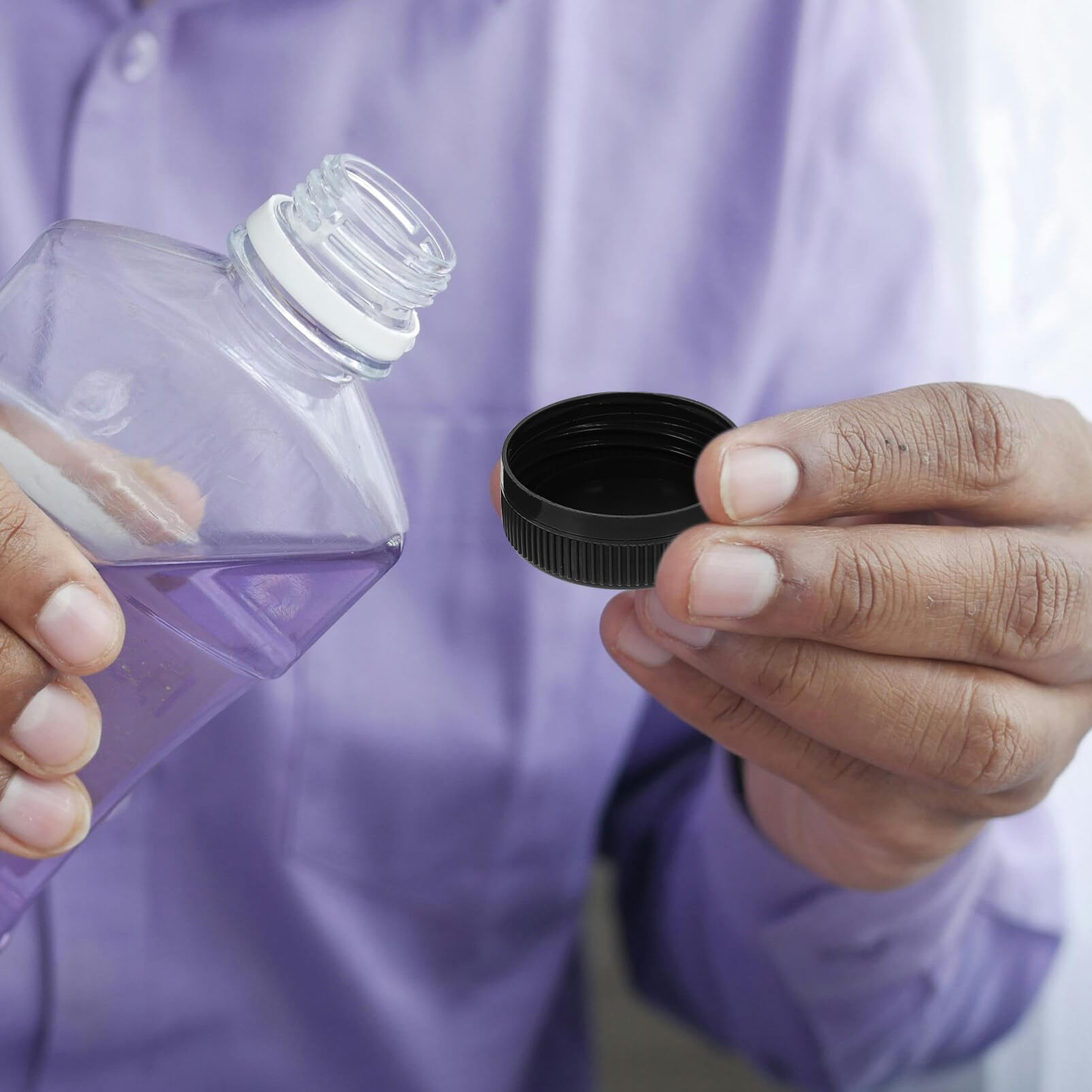 Cabilock Plastic Bottle Lids Bulk Pack 100 Small Black Caps Reusable Lids for Crafts Boys and Girls' Intelligence