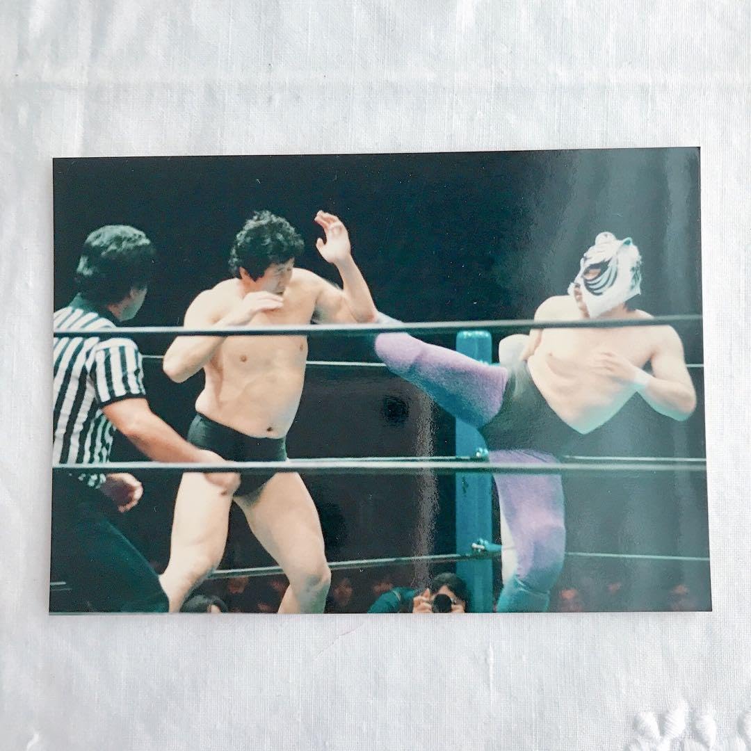プロ格ヒーローズシリーズ　スーパータイガー、生写真付き！ Amazon.co.jp: プロ格ヒーローズシリーズ スーパータイガー、生写真