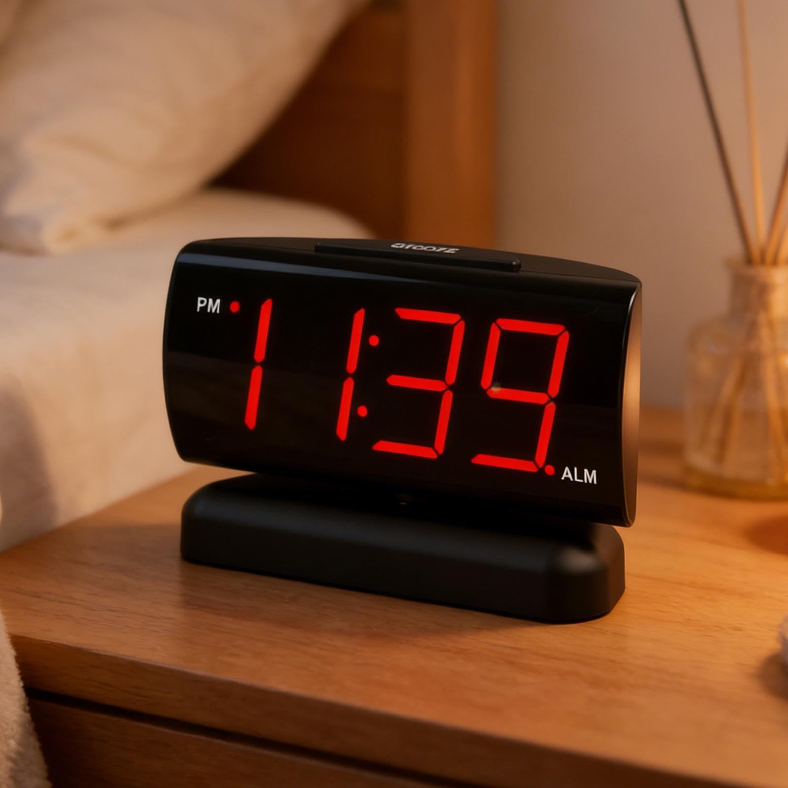 Reloj Digital LED Pantalla LED con Dígitos Rojos y Alarma para Escritorio