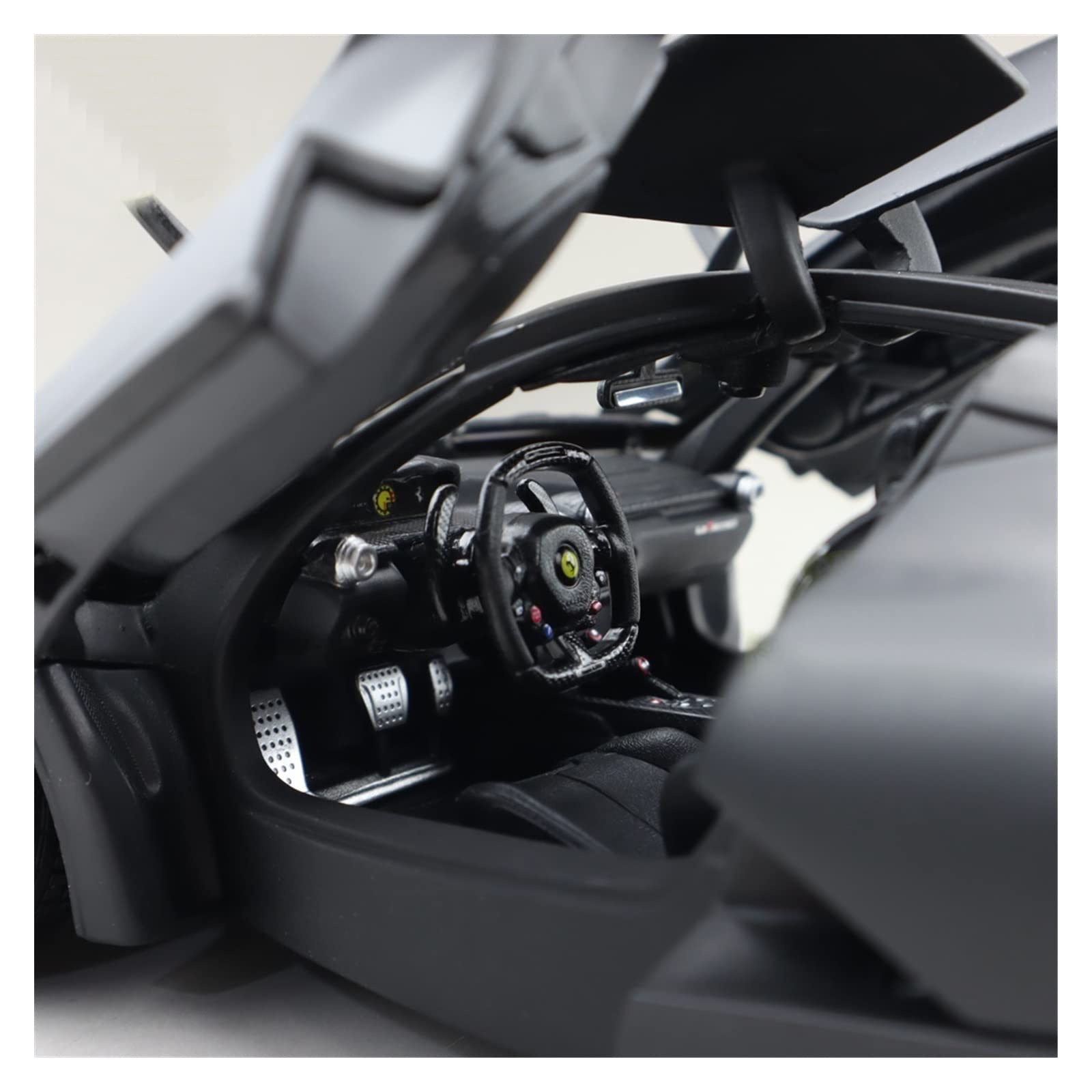 Amazon | 1:18 フェラーリ・ラフェラーリに最適です。 B16901