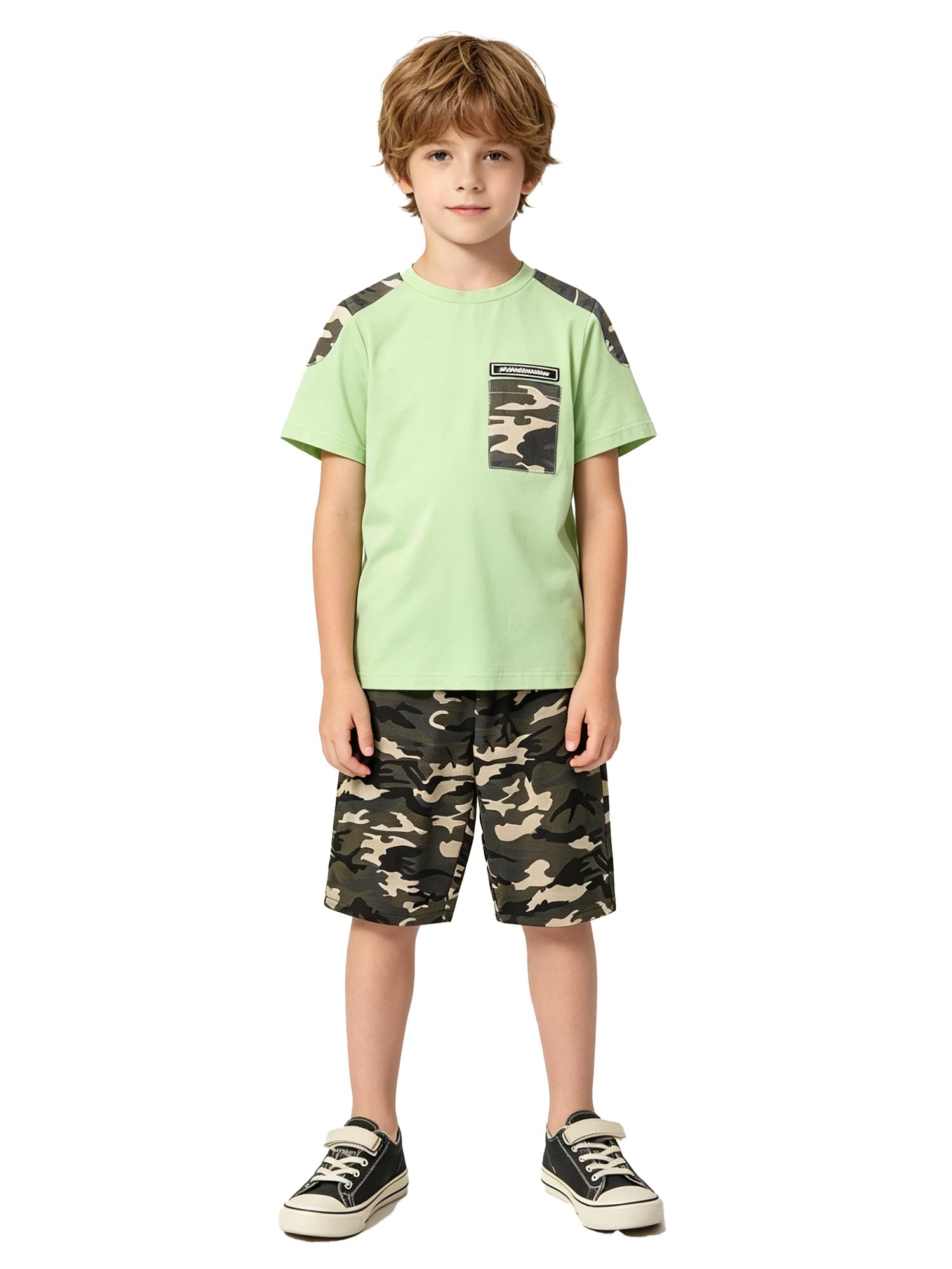 LOLANTA Jungen Kurzarm-T-Shirt + Camouflage Kurze Hose, 2-teiliges Sommer Bekleidungssets für Kinder