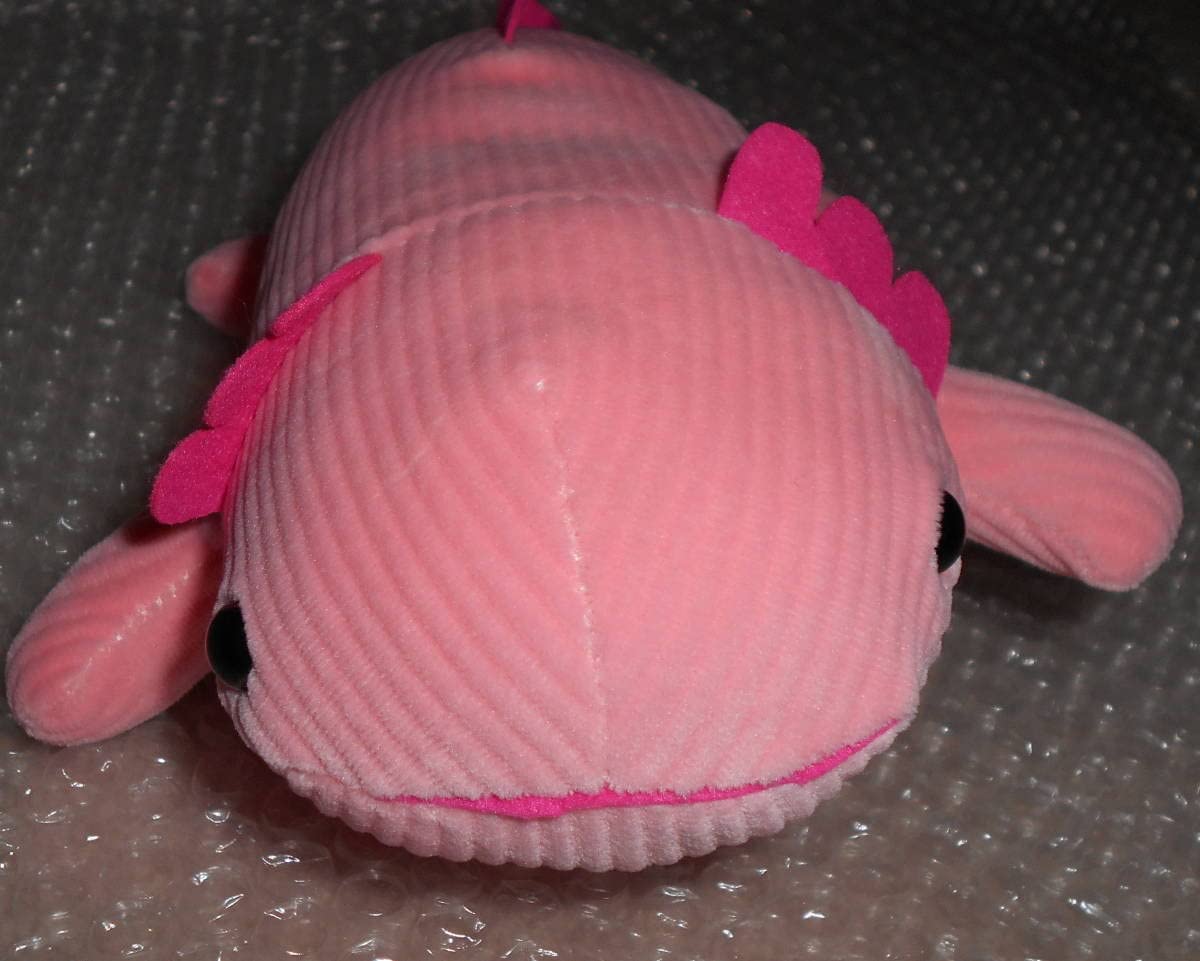 ウーパールーパーぬいぐるみ　クライン 美品¨̮⑅* ウーパールーパー クライン ぬいぐるみ - メルカリ