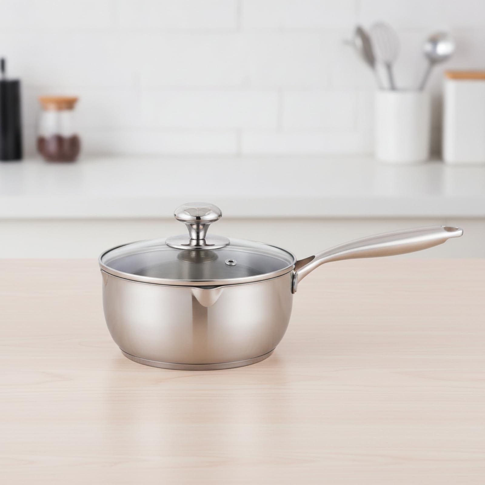Stieltopf aus Rostfreiem mit Glasdeckel Und Dampföffnung Kochgeschirr mit Eingebautem Ausguss für Kräftige Soßen Kleine für Eintöpfe Und, 16 Cm