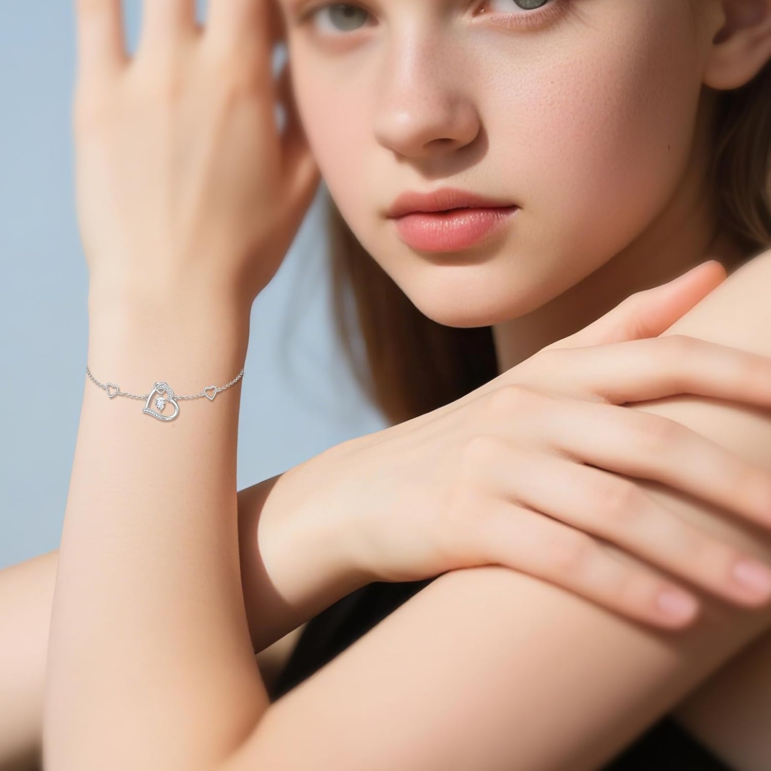 YAFEINI Graduation Bracelet S925 Sterling Silver Class of 2025 Bachelor Cap Bracelets Class of 2026 Heart Graduation Bracelets College High School Graduations Jewelry Gifts for Women