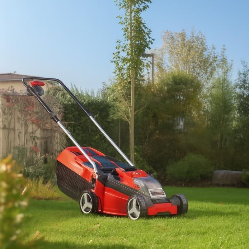 Einhell Akumulatorowa kosiarka GE-cm 18/30-1 Li BL (1 x 3,0 Ah) Power X-Change (18 V, szerokość cięcia 30 cm, do 175 m², bezszczotkowa, kosz na trawę 27 l, wysokość koszenia 30-65 mm, w zestawie