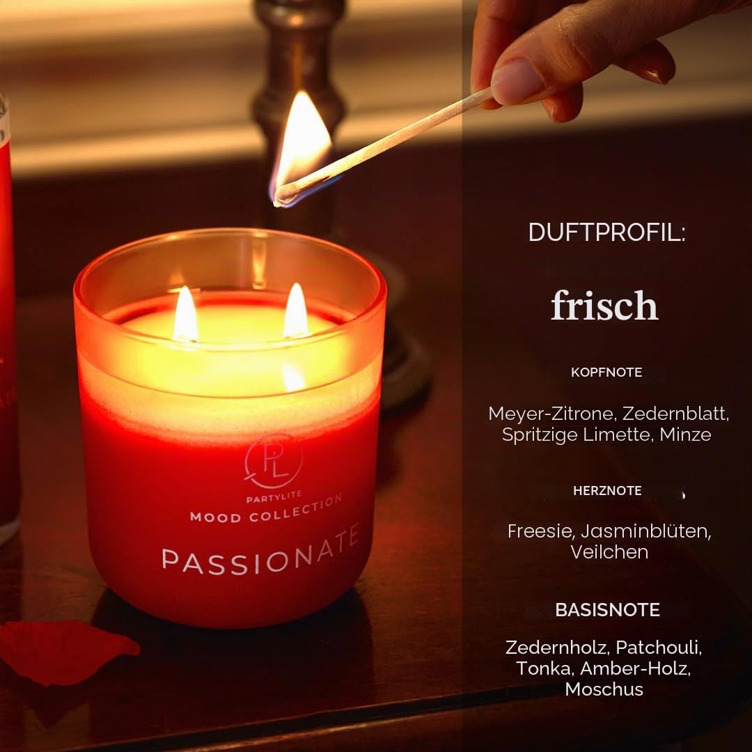 PartyLite Passionate Ombre Duftkerze im Glas, 2-Docht-Mood Collection, Meyer-Zitrone, Freesie und Zedernholzduft, 24–48 Stunden Brenndauer, romantische und luxuriöse Atmosphäre