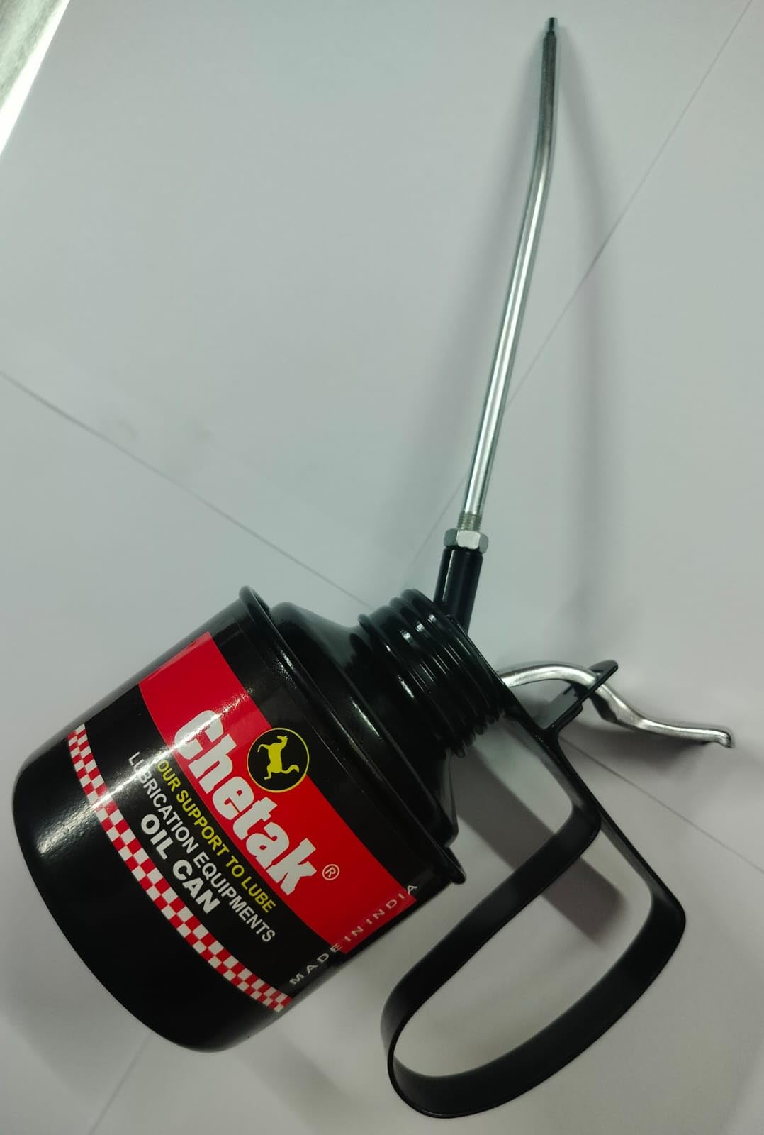 Lovely Chetak Leaver Type auto Accessory, 1 Grease Gun 500 GMS Grease Capacity, 1 Oil Can 3/4 Pint 1