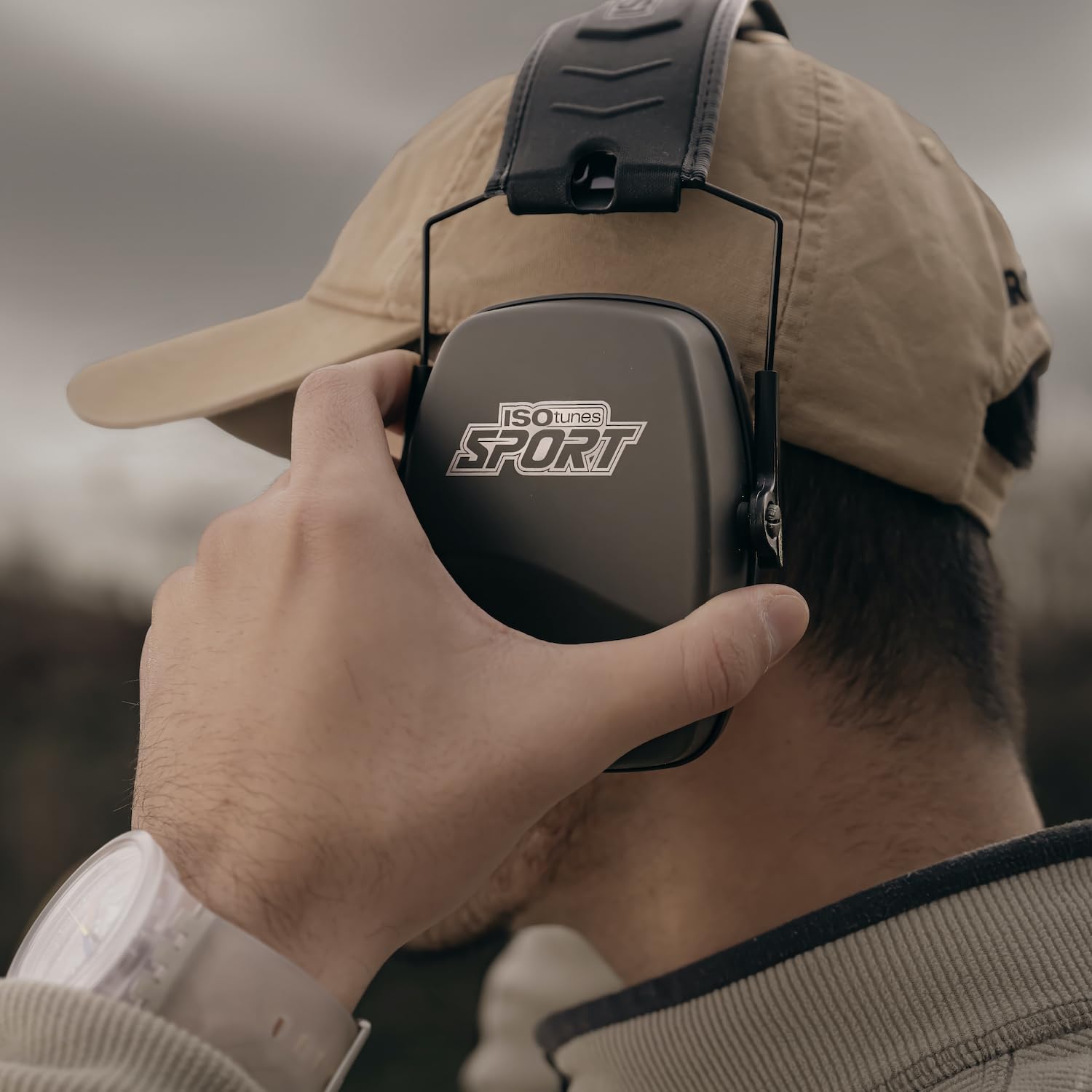 ISOtunes Defy Schmale, passive Ohrenschützer: Geräuschisolierender Over-Ear-Gehörschutz mit Schaumstoffkissen und verstellbarem Kopfband
