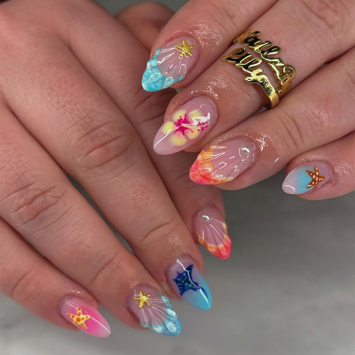 Summer Press on Nails - Short Almond Fake Nails with Seashell,Starfish Design,Colorful French Tip Full Cover Glue on Nails for Women Girls Beach Vacation Manicure 30Pcs