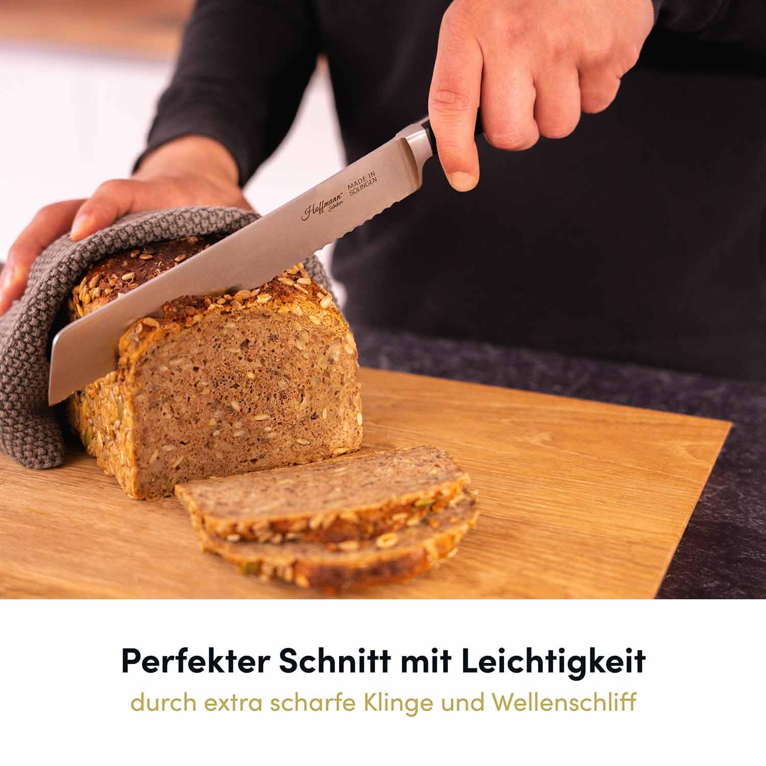 Hoffmann Brotmesser, Handgeschmiedet in Solingen, Edelstahl, Klingenlänge 21 cm Wellenschliffklinge, POM-Griff, 185g, Professionelles Küchenmesser Made in Germany, Brotschneidemesser, Küchenmesser