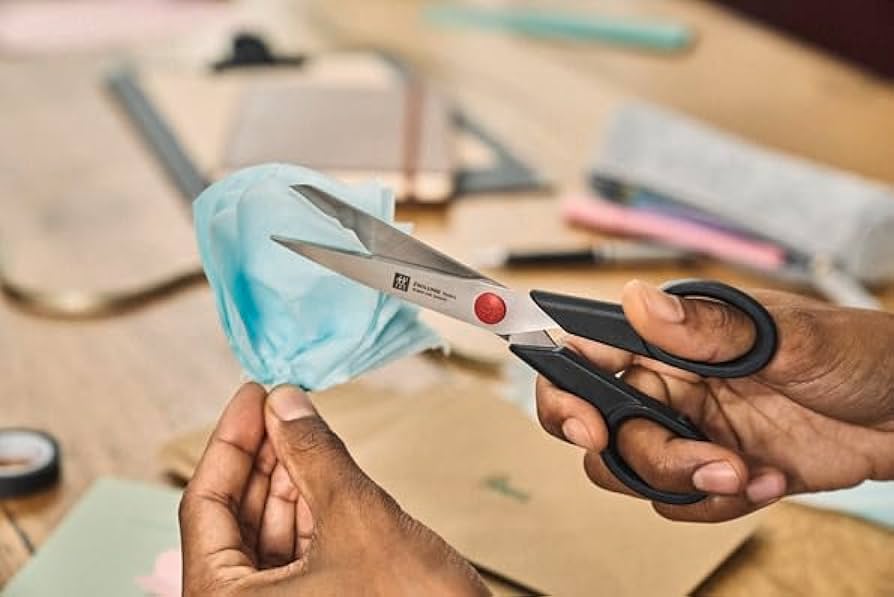 カットシザー(ヘンケルゾリンゲン) カットシザー(ヘンケルゾリンゲン) zwilling.jpg