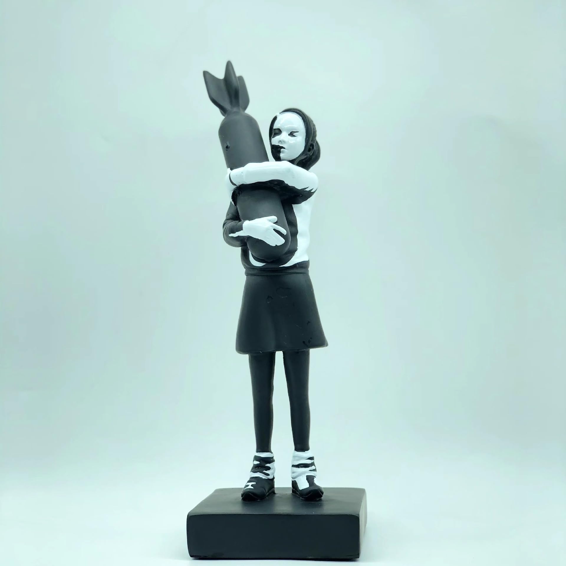Habitz Girls 2 Bomb - Banksy Sculpture Bomb Hugger Statue Art Resin Design Ornaments Craft Anti-War Desk Decoration Office Home Decor Living Room Bookshelf Collection Crafts(2)