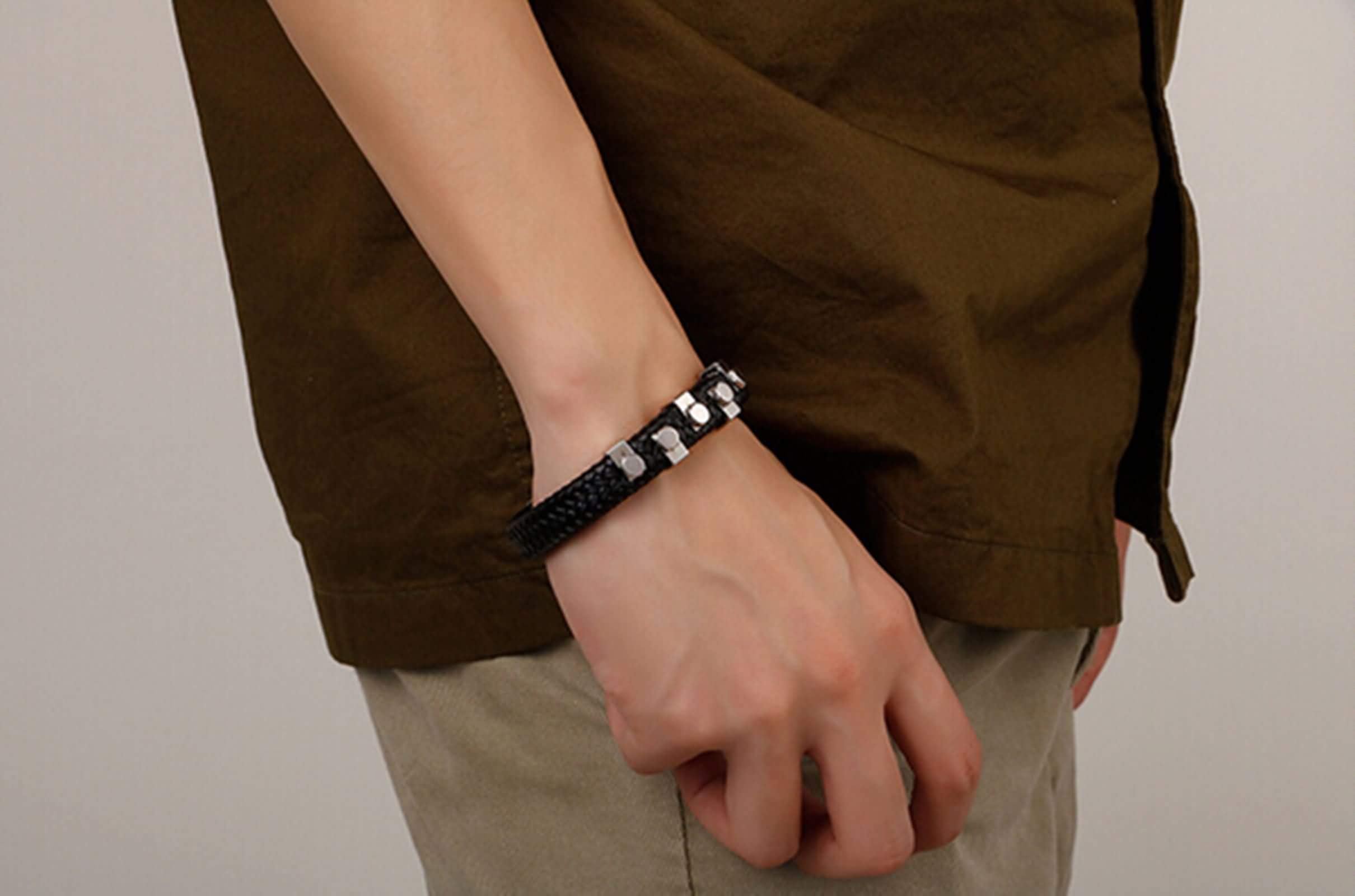 Daesar Pulseras para Hombre,Tejida Trenzada Pulsera de Hombre Cuero Negro/Plata/Oro