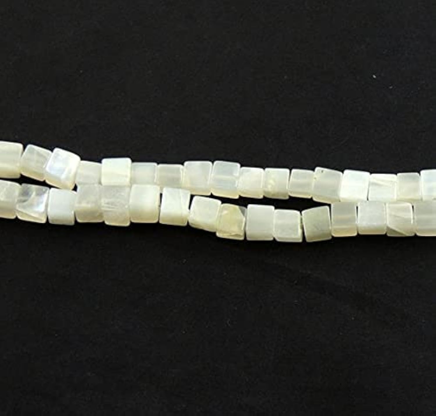Pierre de lune briolette cube 5mm fil 17 pouces perle naturelle pour fabrication de bijoux SB239