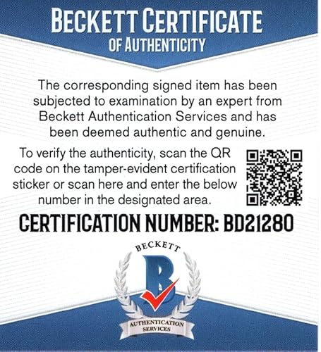 Tatiana Suarez Autographed Ufc Glove Proof Photo Beckett Authenticated Mma Autograph Ultimate Fighting Championship Signed Gloves Auto Memorabilia #TOP3