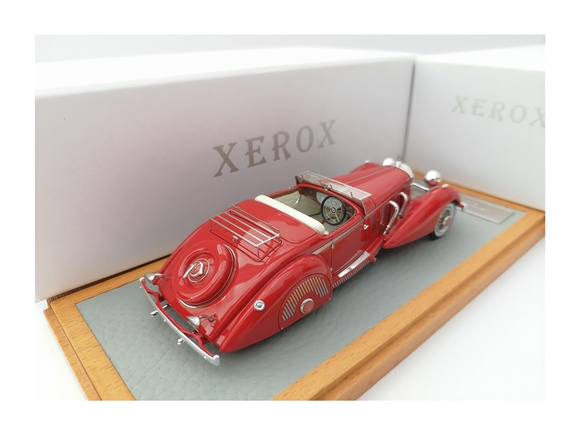 Amazon | ミニカー メルセデスベンツ540K 1937 1:43 レジンカーモデル