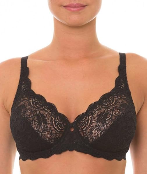 Triumph Wired Padded Bra: Comfort Compromised by Fit and Durability?