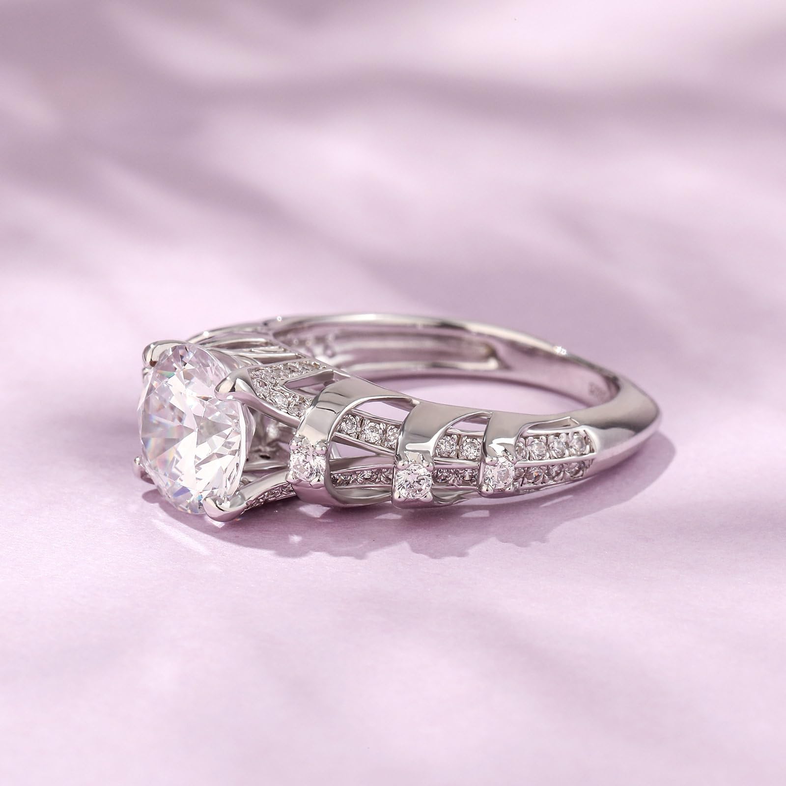 Jeulia Damen Ring aus Sterlingsilber einzigartiger runder Schliff Jubiläums Versprechensbandringe mit seitlichen Steinen für Verlobung Jahrestag Weihnachten