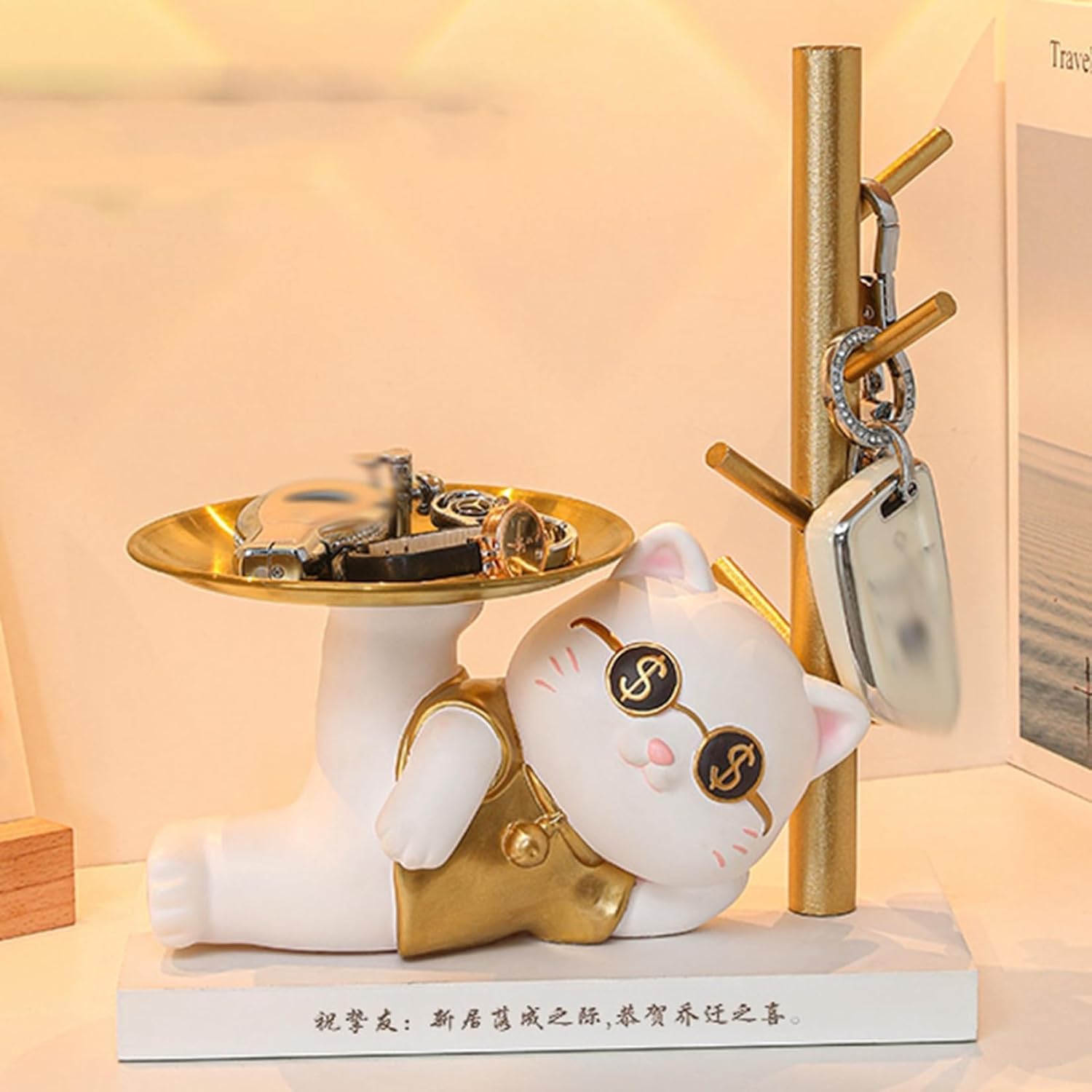 家の玄関の鍵収納盤招き猫収納置物